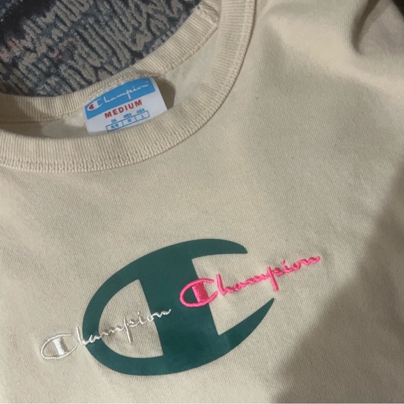 CHAMPION WOMENS TEE - Picture 5 of 5